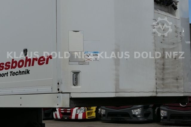 Car carrying semitrailer KÄSSBOHRER SP 9-16 geschlossener Autotransporter