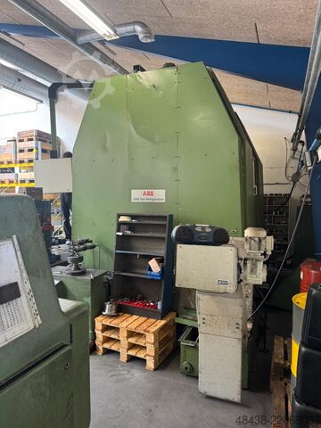 Gear and Rotor Hobbing Machine Pfauter P 750 R