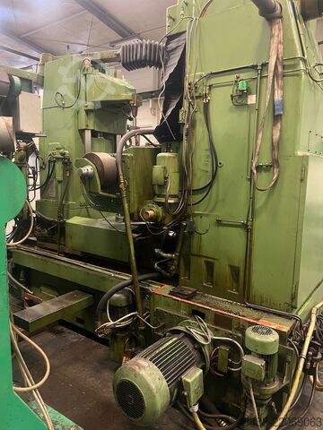 Gear and Rotor Hobbing Machine Pfauter P 750 R