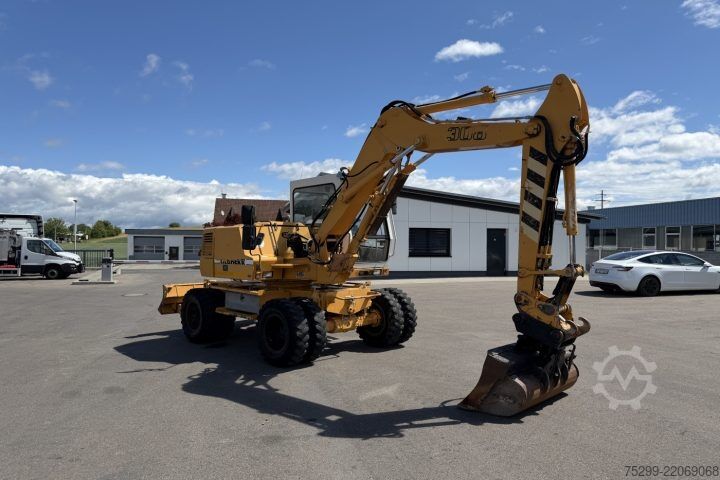 Road roller Liebherr 308 Mobilbagger / Swiss-Vehicle