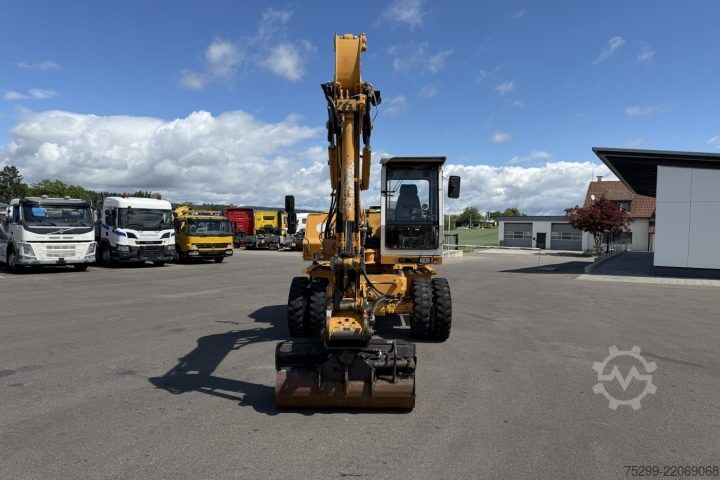 Road roller Liebherr 308 Mobilbagger / Swiss-Vehicle