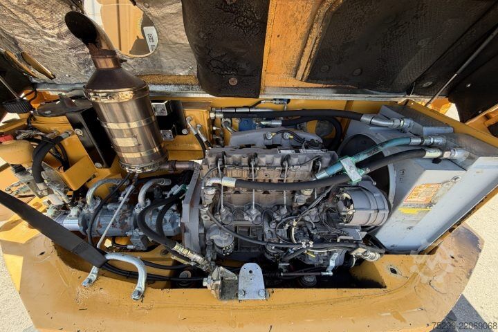 Road roller Liebherr 308 Mobilbagger / Swiss-Vehicle