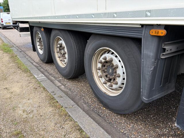 Refrigerated/freezer transport Schmitz Cargobull N/A Carrier Vector 1950 MT / Schmitz Axles / Di...