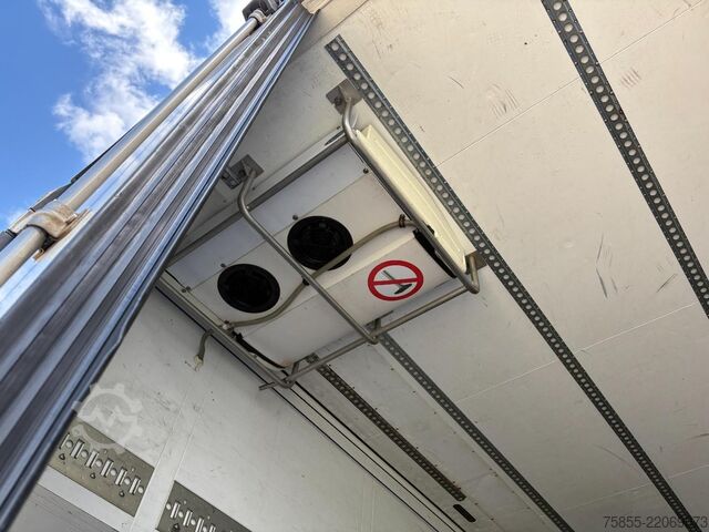 Refrigerated/freezer transport Schmitz Cargobull N/A Carrier Vector 1950 MT / Schmitz Axles / Di...