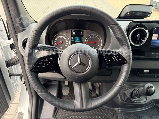 Box van MERCEDES-BENZ Sprinter 517 5,5t FILZKOFFER 2,40mH RFK TEMPO