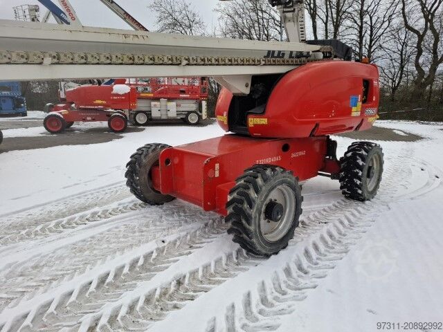 Telescopic work platform JLG 660SJ