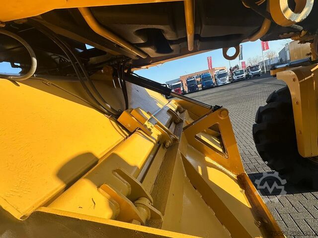 Soil stabilizer Caterpillar RM 500 B
