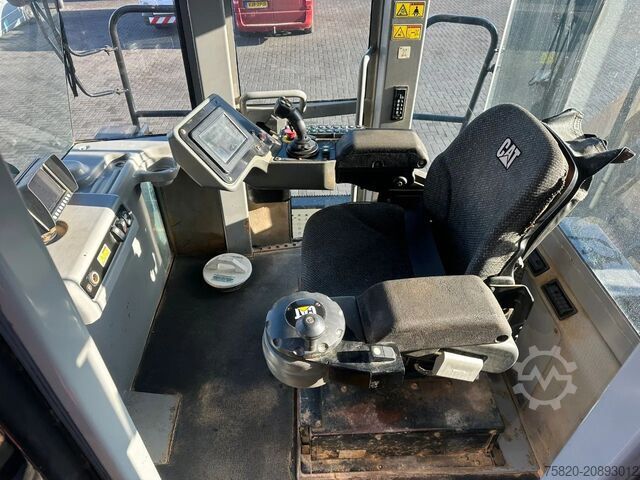 Soil stabilizer Caterpillar RM 500 B