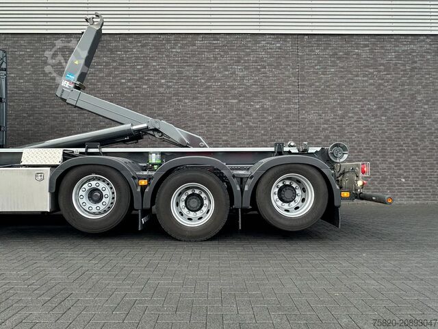 Hook arm system Volvo FH 540 8X2 TRIPLE VDL S30-6700 HAAKARMSYSTEEM /...