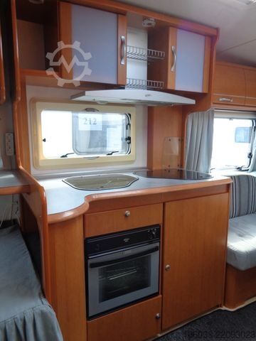 Caravan LMC Favorit 560 HTE*Vorzelt*E-Markise*ALDE m. FBHz.*