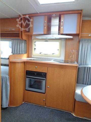 Caravan LMC Favorit 560 HTE*Vorzelt*E-Markise*ALDE m. FBHz.*