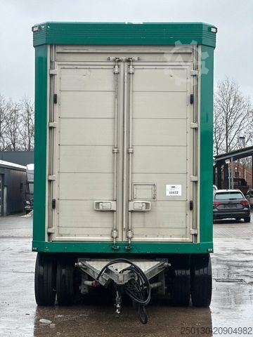 Pferdeanhänger MENKE-JANZEN 3.Stock Viehanhänger Aggregat/Hubdach/Liftachse