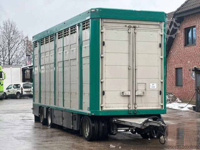 Pferdeanhänger MENKE-JANZEN 3.Stock Viehanhänger Aggregat/Hubdach/Liftachse