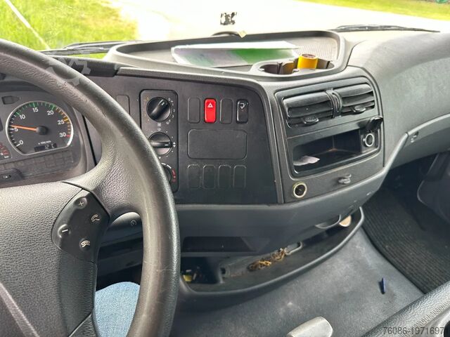 Suitcase Mercedes-Benz Atego 1218 bakwagen met laadklep 2000kg!