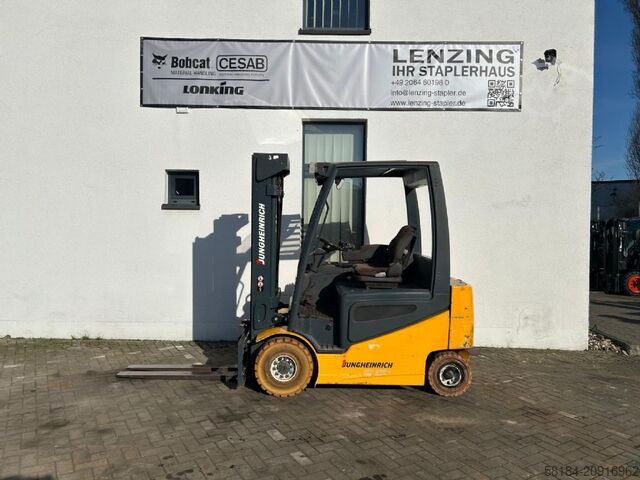 Electric 4-wheel forklift Jungheinrich EFG 425k