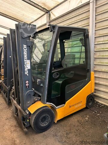 Electric 4-wheel forklift Jungheinrich EFG 425ks