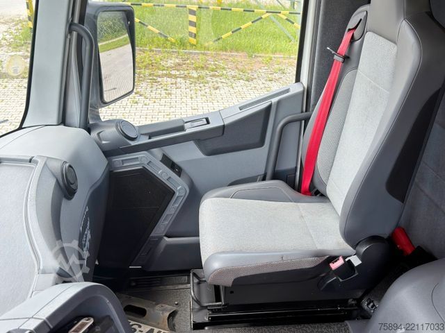 Autokran RENAULT T 380 * Abschleppwagen 7,40m* KRAN/FUNK * TOP