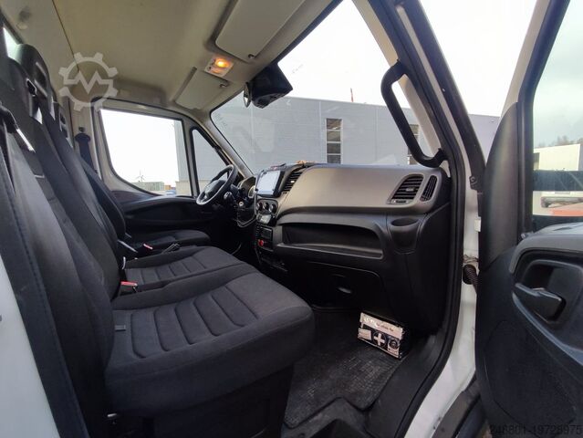 Tow truck Iveco Daily 70C16 mit Schiebplateau