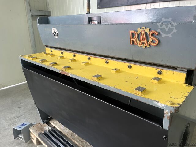 Guillotine shear RAS 82.10