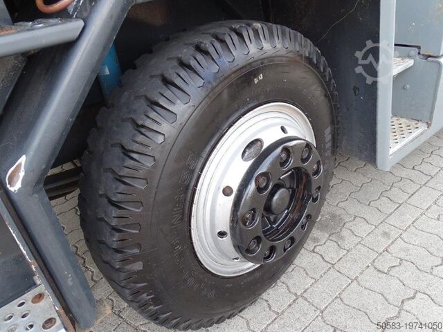 Terminal tractor Kalmar TTX182A - Strassenzulassung