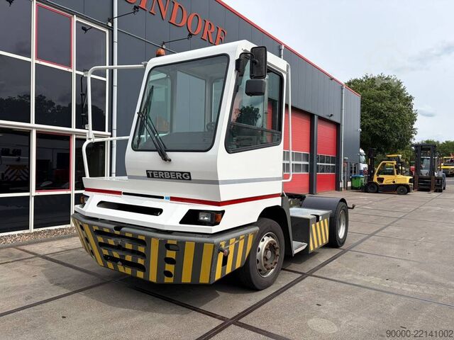 Terminal tractor Terberg YT222