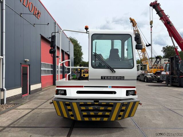 Terminal tractor Terberg YT222