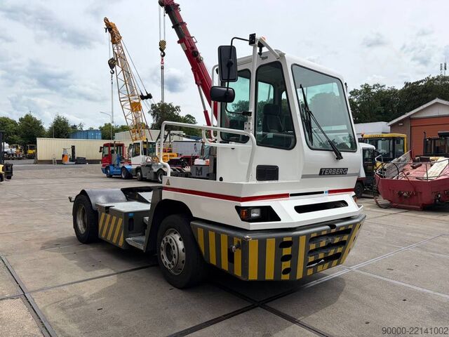 Terminal tractor Terberg YT222