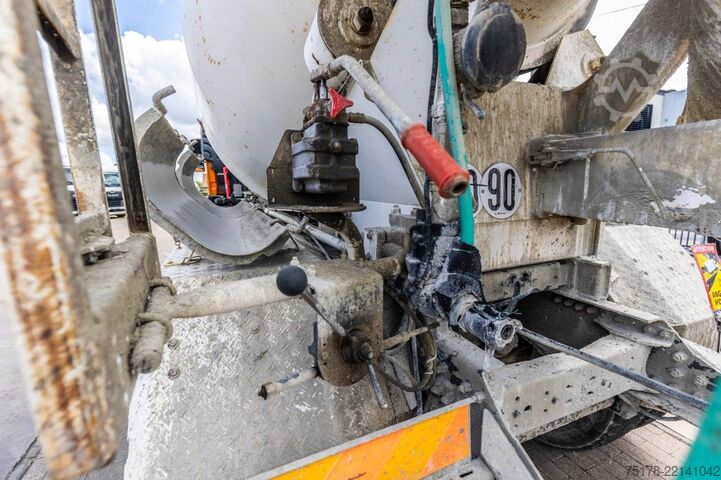 Mixer VOLVO FM 12.440 +MANUAL+ LIEBHERR 9M3