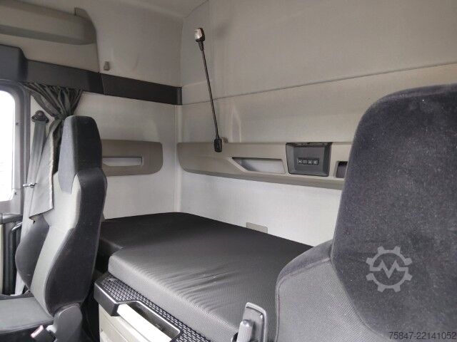 Standard tractor unit MAN TGX 18.470 BL Kipphydraulik Retarder Alu