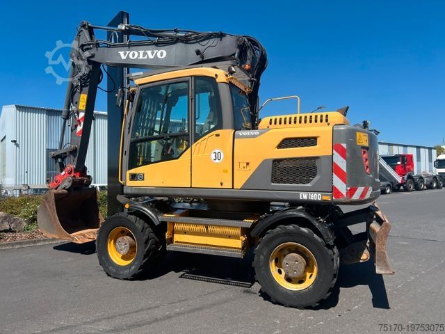 Mobile excavator VOLVO EW160D / 2014 / 1xTieflöffel / Forstschutzgitter