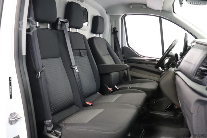 Delivery van Ford Transit Custom 2.0 TDCI 130PK L2H2 Automaat EUR...