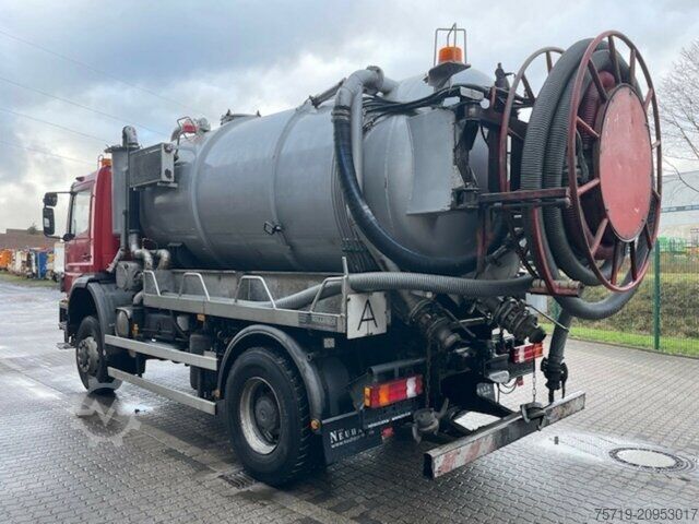 Vacuum tank truck Mercedes-Benz 1828 4x4 Atego Saugwagen 11.000ltr.
