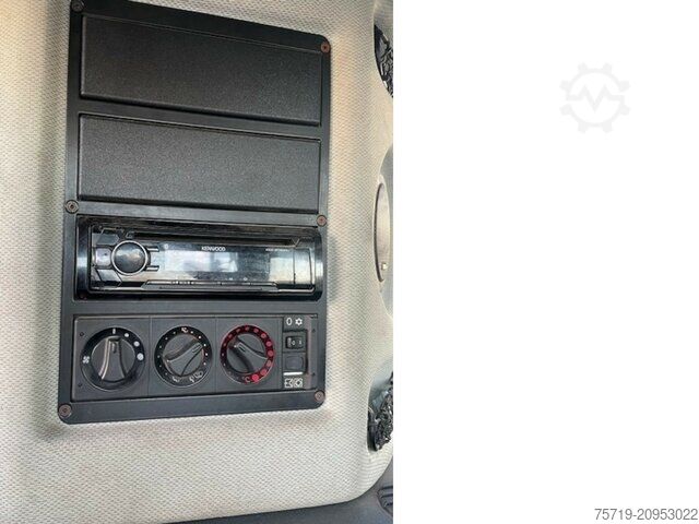 Customized van Schmidt Compact 200 Kleinkehrmaschine Euro6