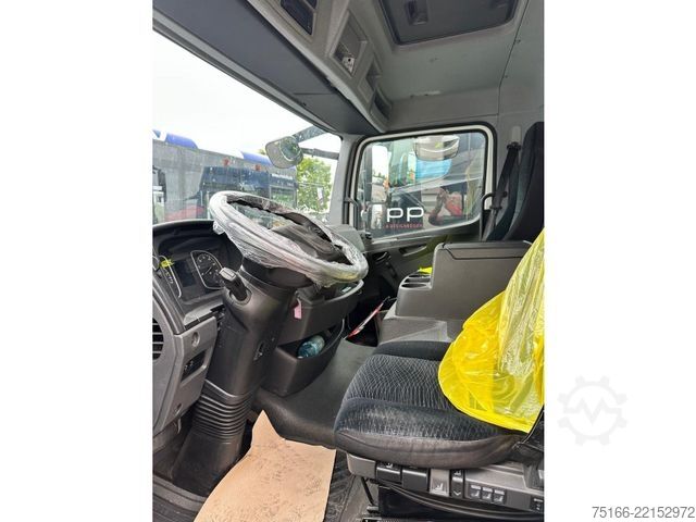 Box van MERCEDES-BENZ MOTORSCHADEN ATEGO 818 L Koffer 6,10 m LBW 1 T