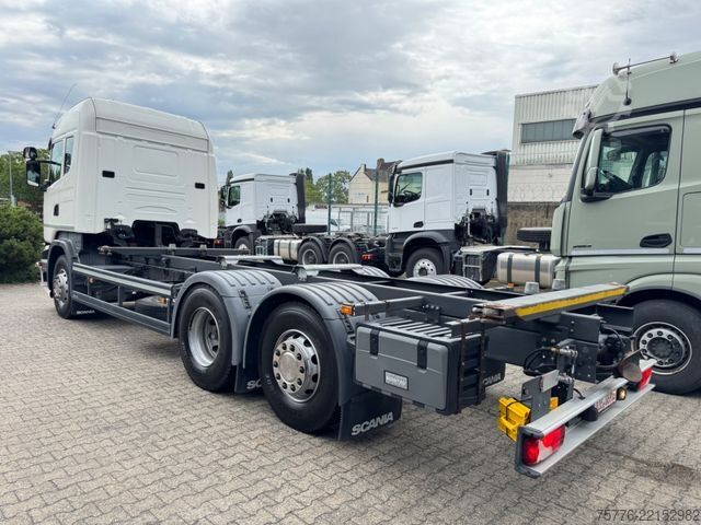 Swap body truck SCANIA R410 6x2   Euro6  Original 43.000Km  Bundeswehr
