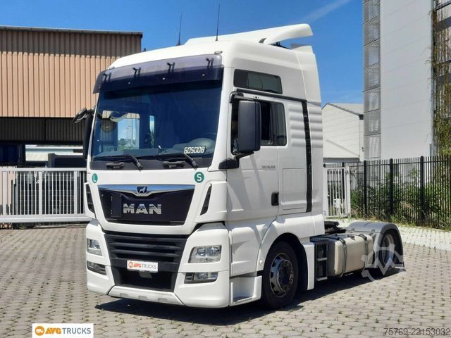 Volumen SZM MAN 18.500 TGX XXL Retarder 2 x Tank