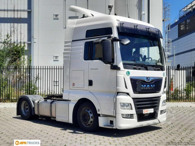Volumen SZM MAN 18.500 TGX XXL Retarder 2 x Tank