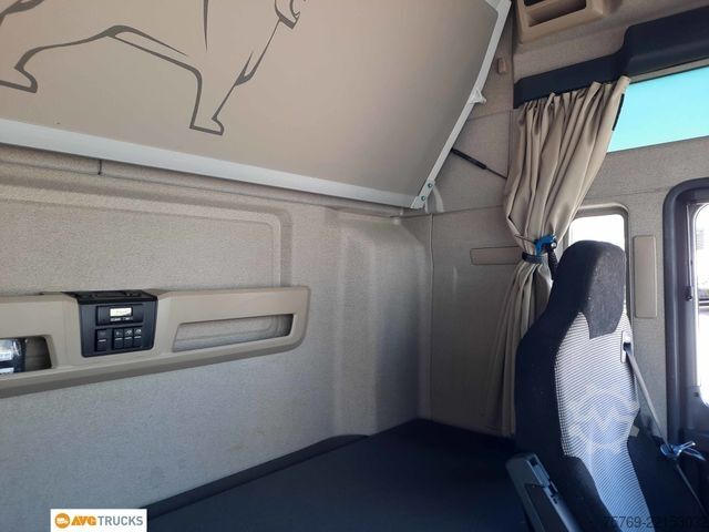 Volumen SZM MAN 18.500 TGX XXL Retarder 2 x Tank