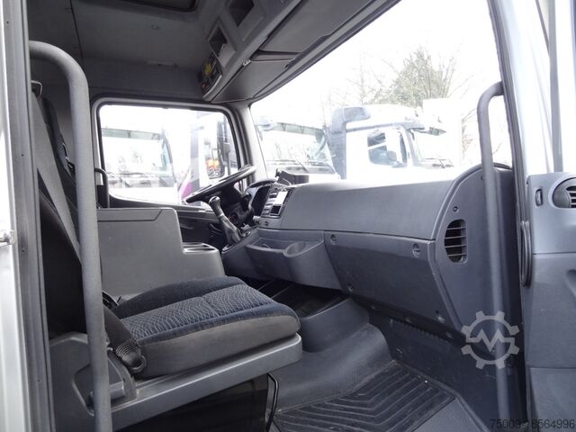 Truck-mounted crane van Mercedes-Benz Atego 818 Kran Palfinger 6501