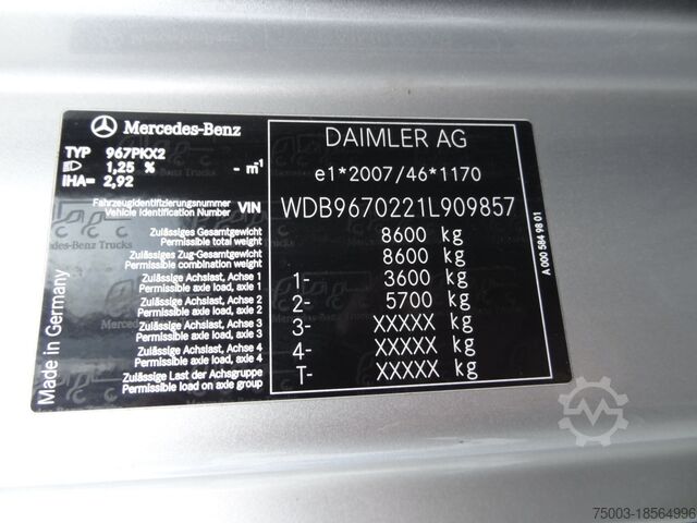 Truck-mounted crane van Mercedes-Benz Atego 818 Kran Palfinger 6501