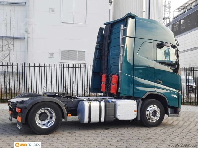 Standard tractor unit VOLVO FH 500 XL 2 Kreis Hydr Neuer Tacho I-Park-Cool