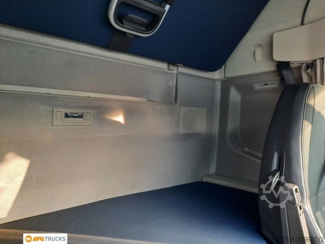Standard tractor unit VOLVO FH 500 XL 2 Kreis Hydr Neuer Tacho I-Park-Cool
