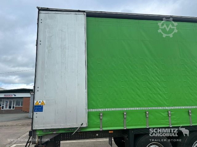 Auflieger mit Pritsche & Plane Schmitz Cargobull Curtainsider Standard UK