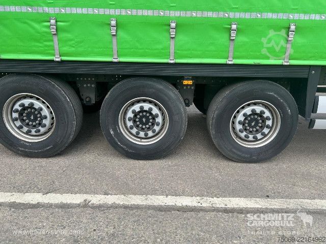 Auflieger mit Pritsche & Plane Schmitz Cargobull Curtainsider Standard UK