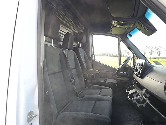 High-roof van MERCEDES-BENZ SPRINTER 519 ac automaat EURO6