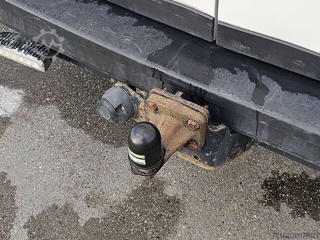 High-roof van VOLKSWAGEN CRAFTER 30 2.0 TDI 102 L2H1