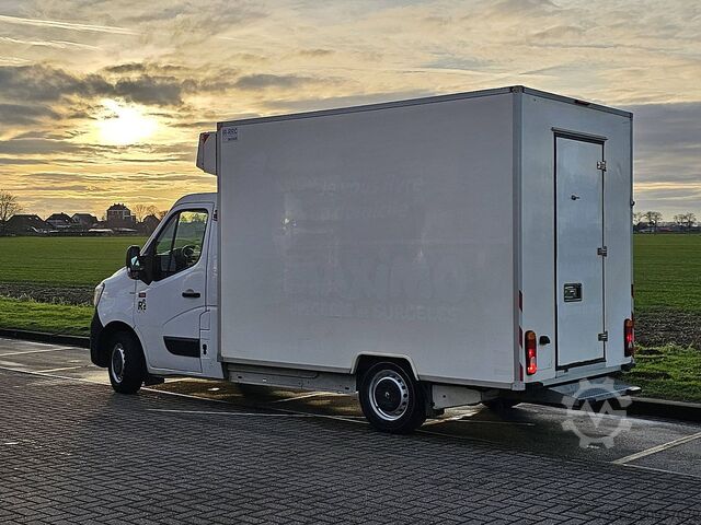 Reefer van RENAULT MASTER 2.3 DCI 130 FRIGO
