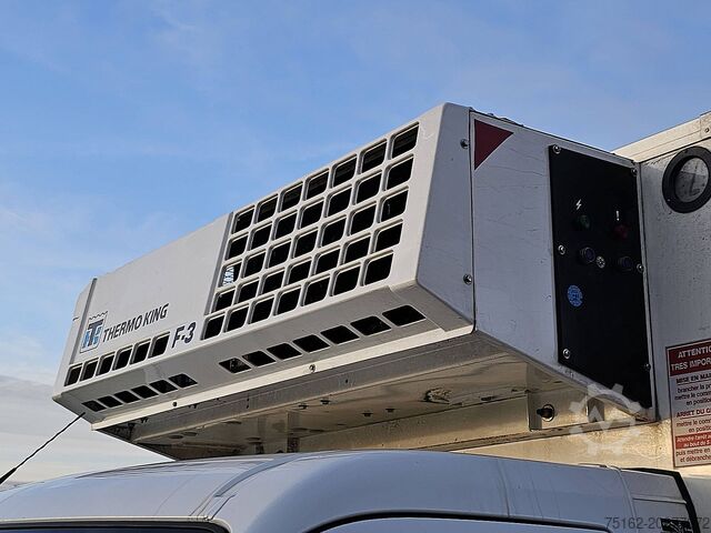 Reefer van RENAULT MASTER 2.3 DCI 130 FRIGO