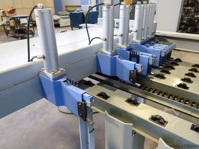 Plattensäge mit automatischer Beschickung HOLZMA HPP 250/43/43