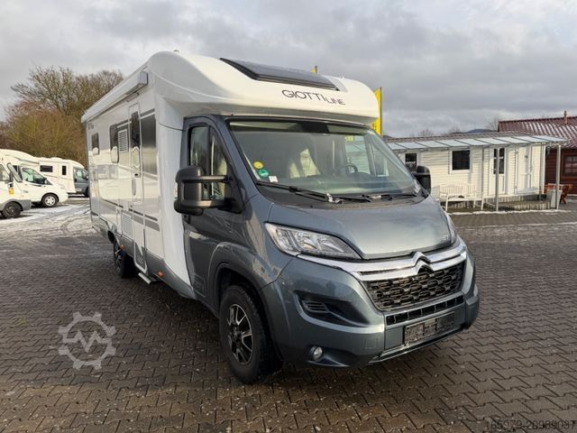 Semi-integrated camper GIOTTILINE Therry T37